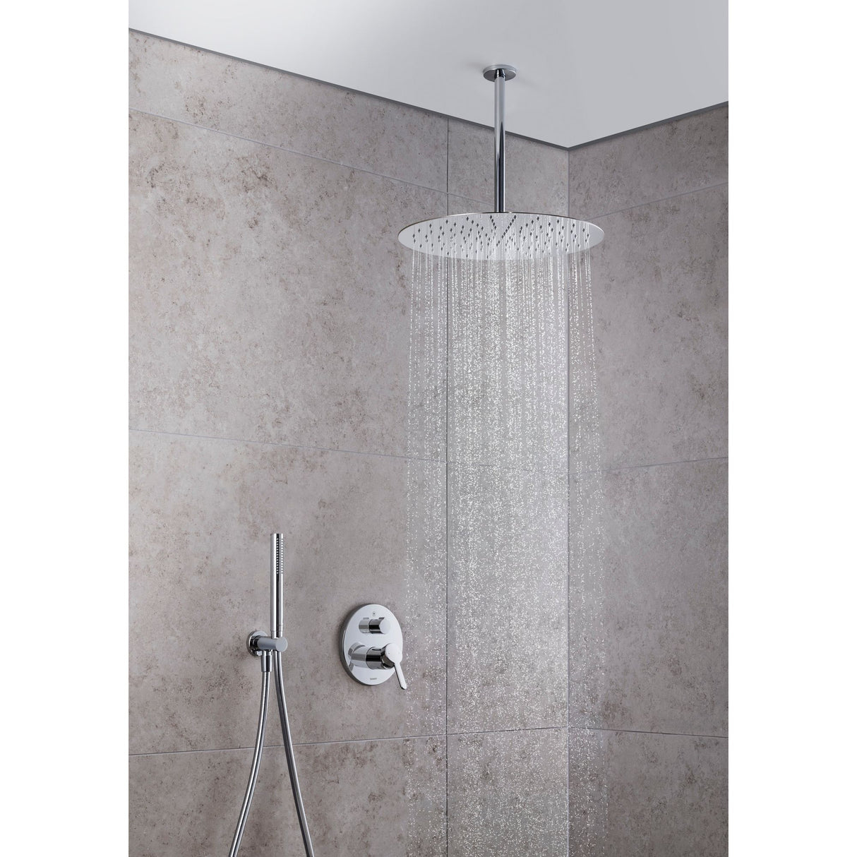 Douche Grohe, ciel de pluie, couleur chromée, ensemble mural moderne, robinetterie chrome.