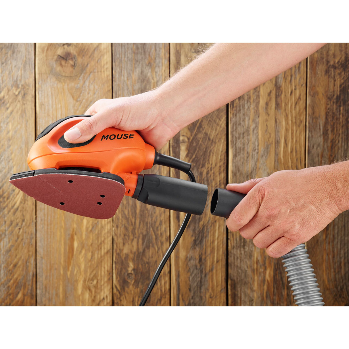 Ponceuse électrique Mouse, marque Black+Decker, orange, pour ponçage bois.