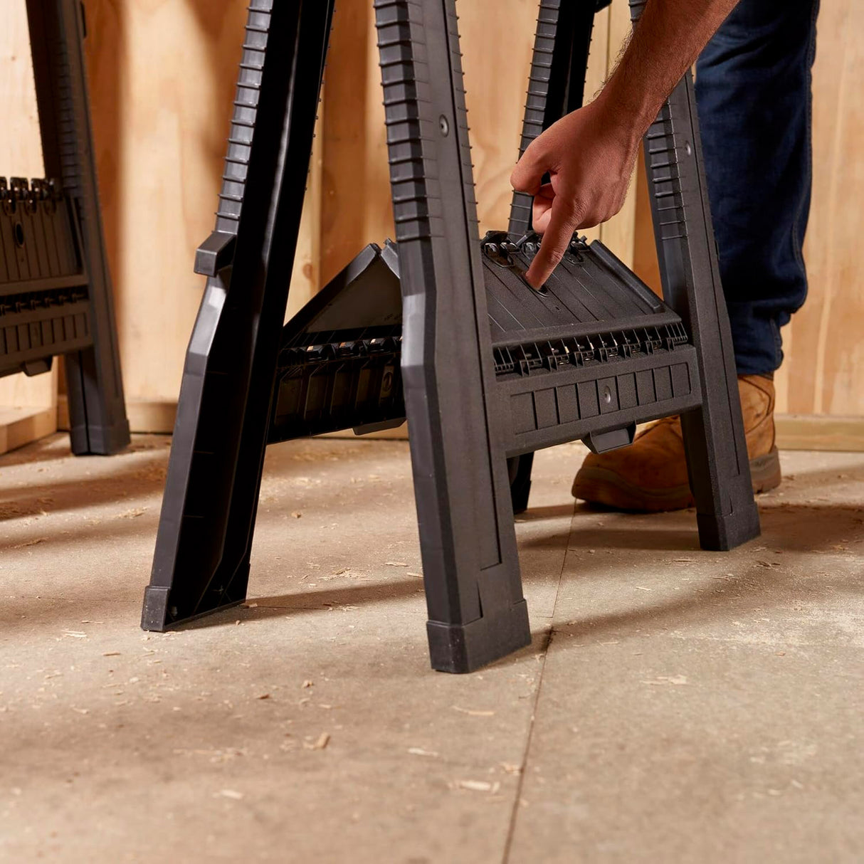 Tréteau Stanley noir, support pliant robuste pour chantier