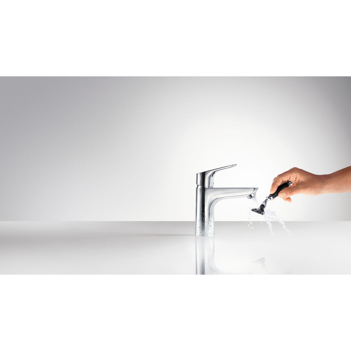 Mitigeur de lavabo Hansgrohe chromé, robinet de salle de bain couleur argent