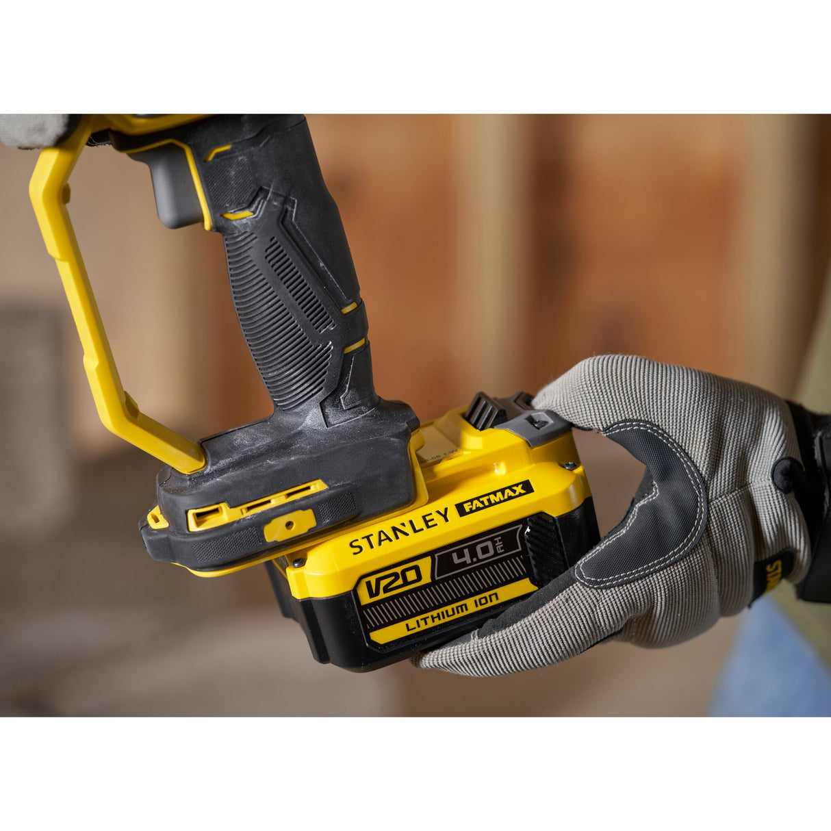 Perceuse Stanley Fatmax V20, outil électroportatif jaune et noir avec batterie lithium