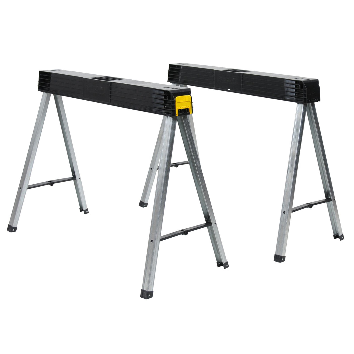 Tréteaux pliants Stanley, outillage de couleur noire et grise, pour travaux.