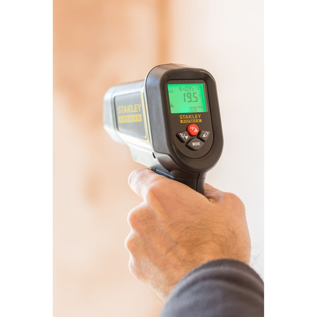 Thermomètre infrarouge Stanley Fatmax, pistolet, noir et jaune, affichage numérique