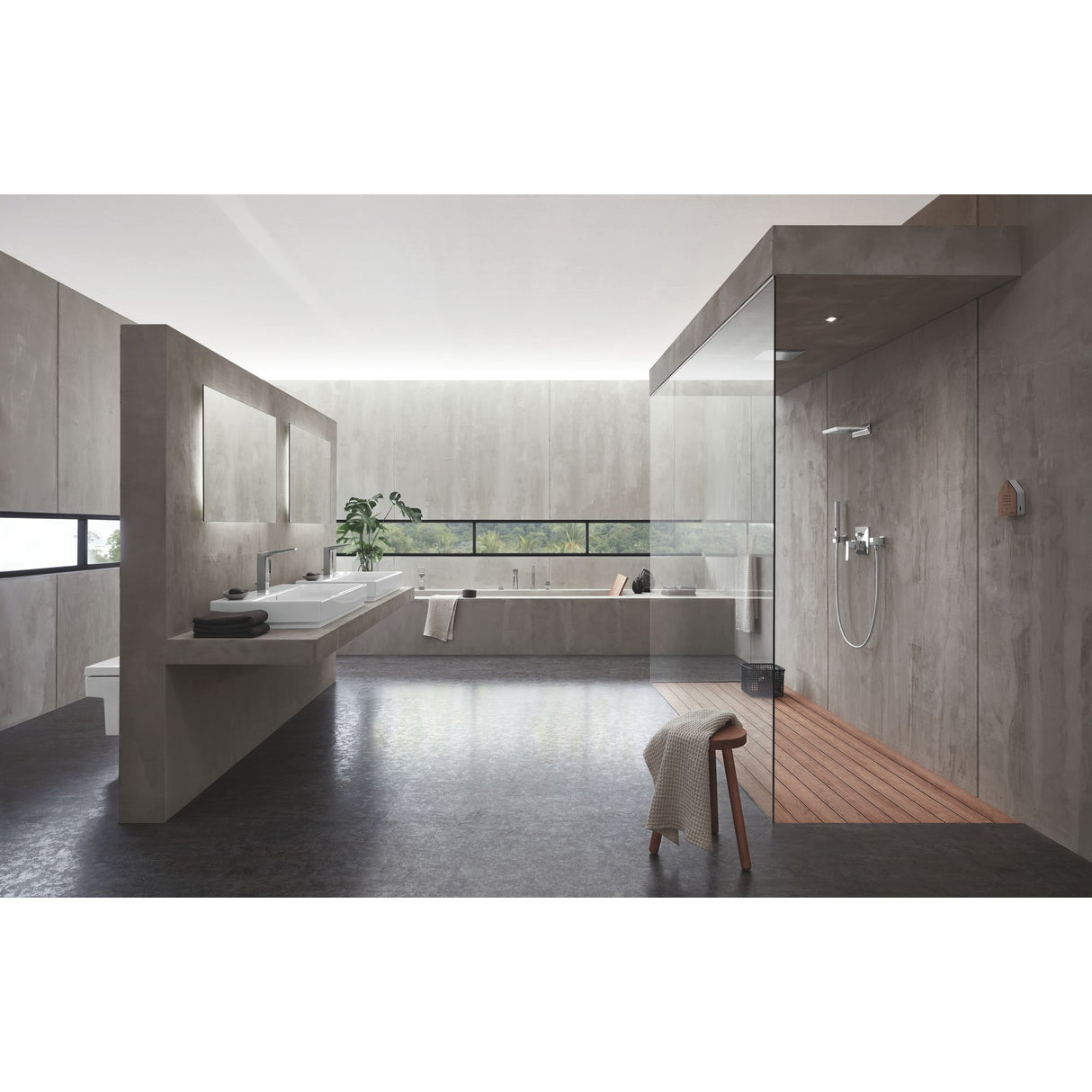 Salle de bain moderne Grohe, ensemble de douche gris clair, design épuré et contemporain.