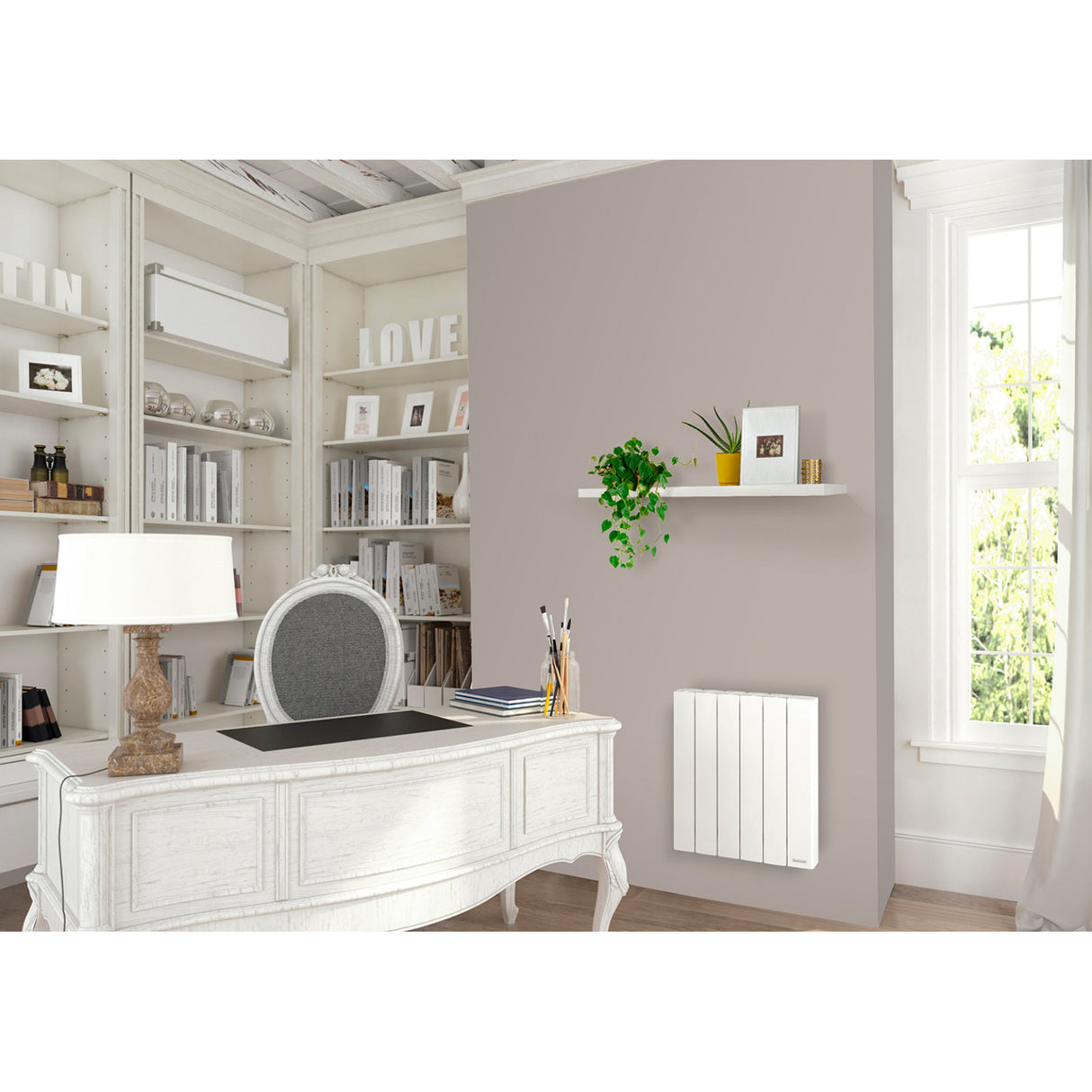 Radiateur blanc Atlantic mural dans un bureau, marque Atlantic, type radiateur électrique.
