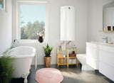 Chauffe-eau Atlantic blanc mural dans salle de bain moderne, type ballon d’eau chaude