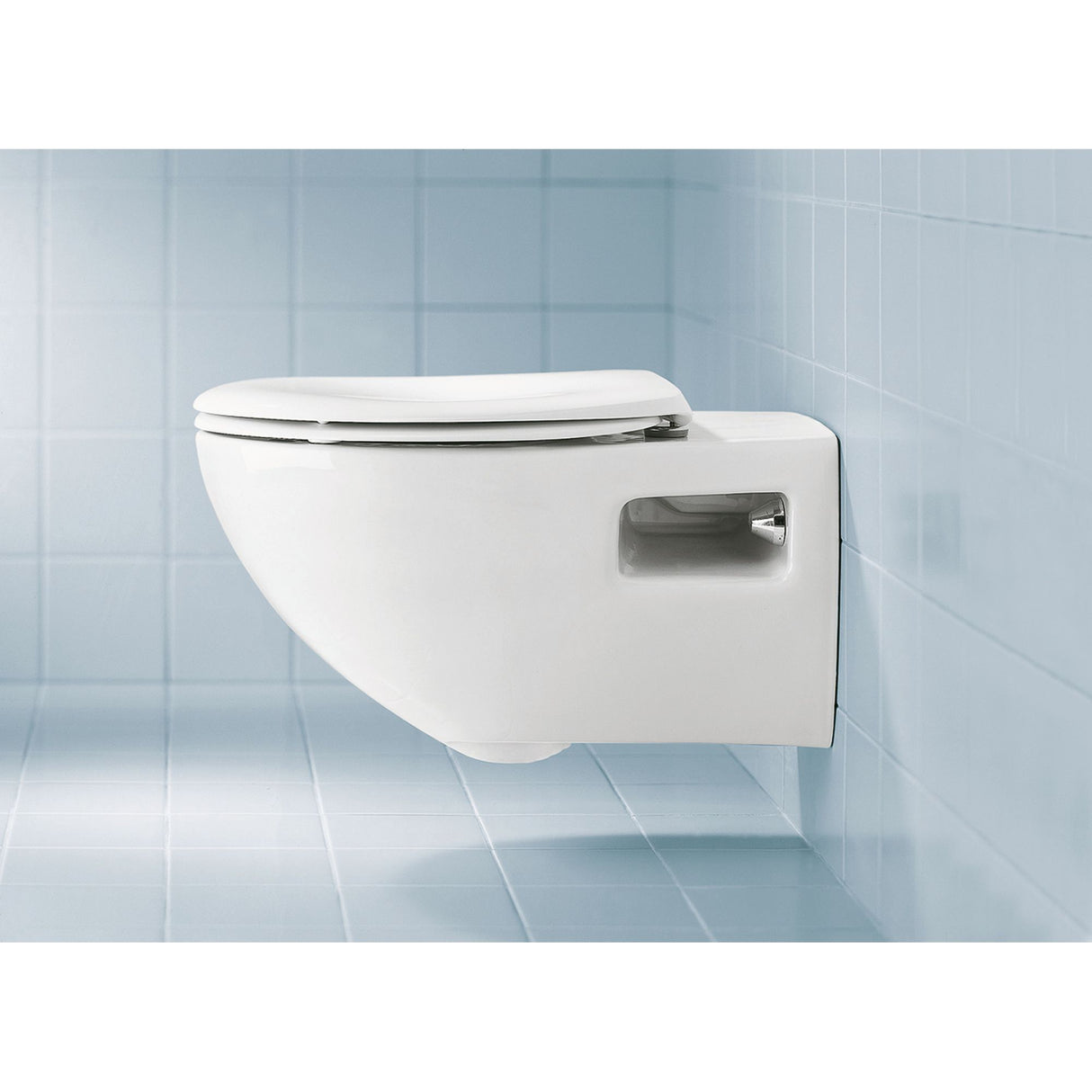 WC suspendu blanc Grohe mural en céramique, design moderne, sanitaire salle de bain