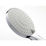 Douchette Grohe blanche et chromée, accessoire de douche design moderne.