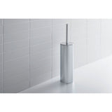 Brosse WC chromée, marque Hansgrohe, accessoire de salle de bain couleur argent.