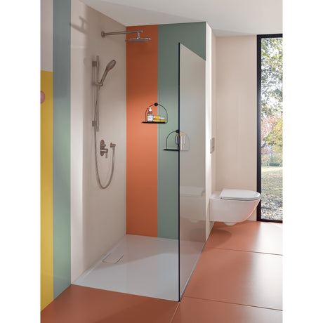 Douche de marque Grohe, type ensemble de douche thermostatique, couleur inox brossé.