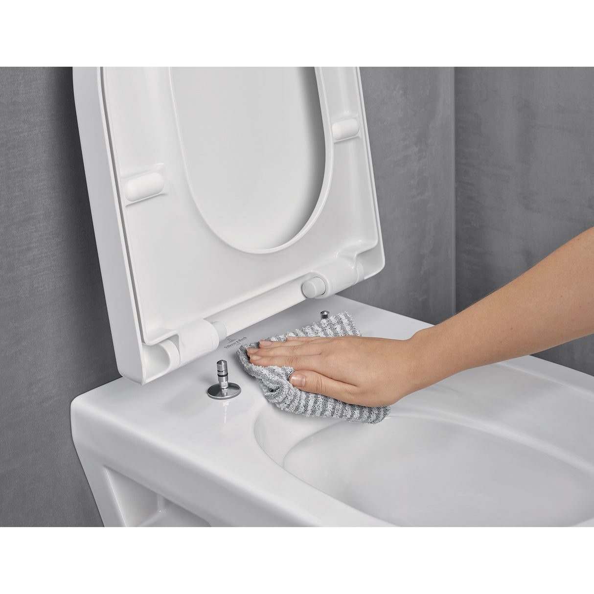Abattant WC Grohe blanc, nettoyage facile, sanitaire en céramique.
