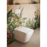 WC suspendu blanc Villeroy & Boch, toilette moderne dans salle de bain.