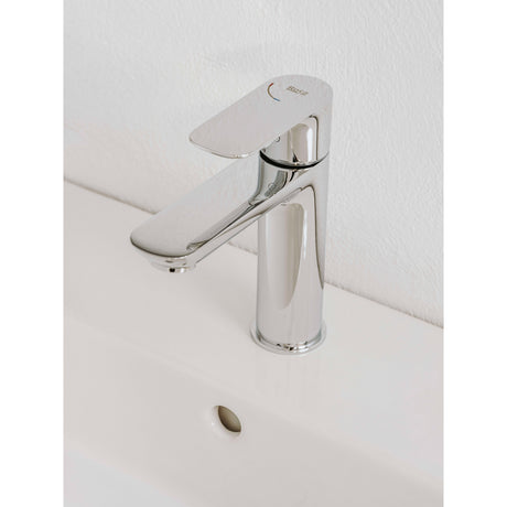 Mitigeur lavabo chromé Roca, robinet mélangeur salle de bain couleur argenté.