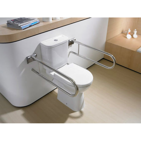 Toilettes blanches avec barres d'appui inox, type WC accessible, couleur blanche