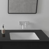 Mitigeur mural Grohe, robinet de lavabo, chrome, design moderne sur fond blanc