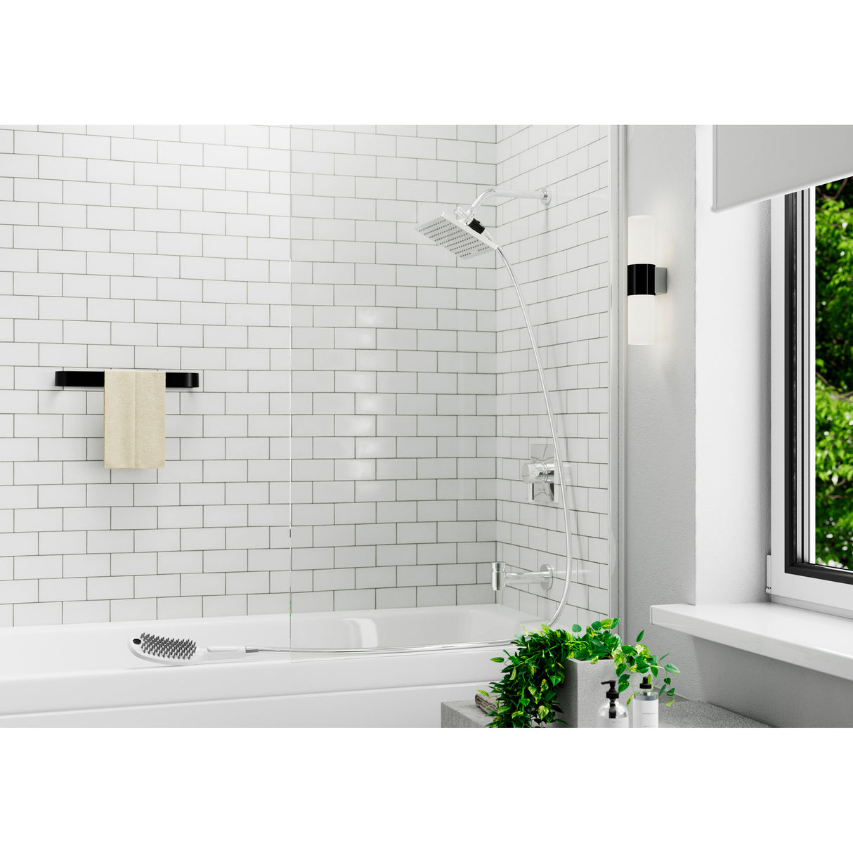 Douche Grohe, colonne de douche chrome argenté, salle de bains moderne, carrelage blanc