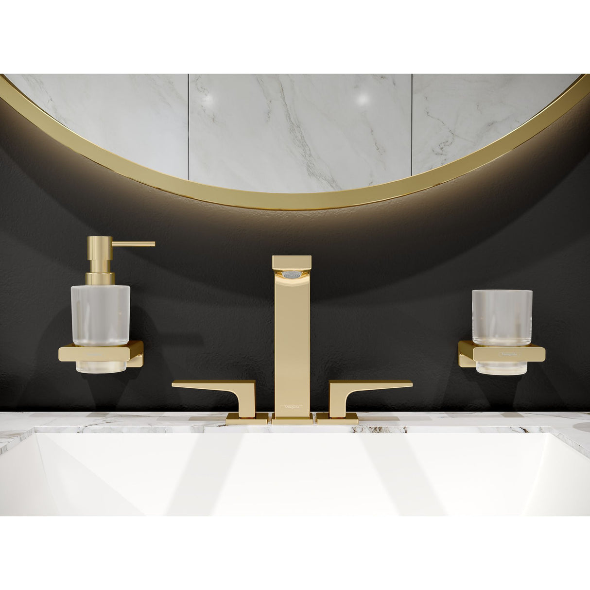 Mitigeur lavabo doré Hansgrohe, robinet salle de bain couleur or avec porte-gobelet.