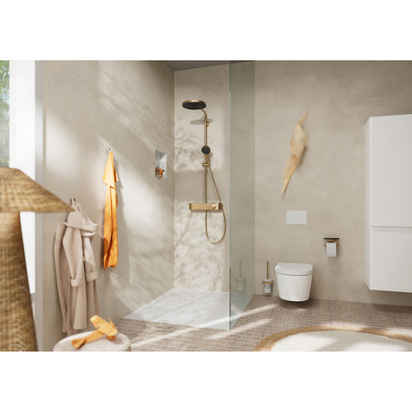 Douche Grohe couleur or, ensemble de douche thermostatique dans salle de bains moderne beige
