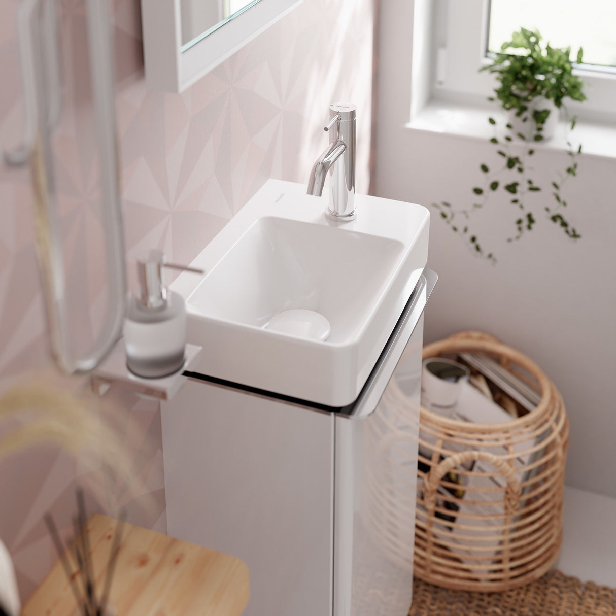 Vasque à poser blanche Grohe, type lavabo compact, robinet chromé, salle de bain moderne.