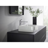 Mitigeur Grohe, robinet de lavabo chrome, design moderne sur vasque blanche