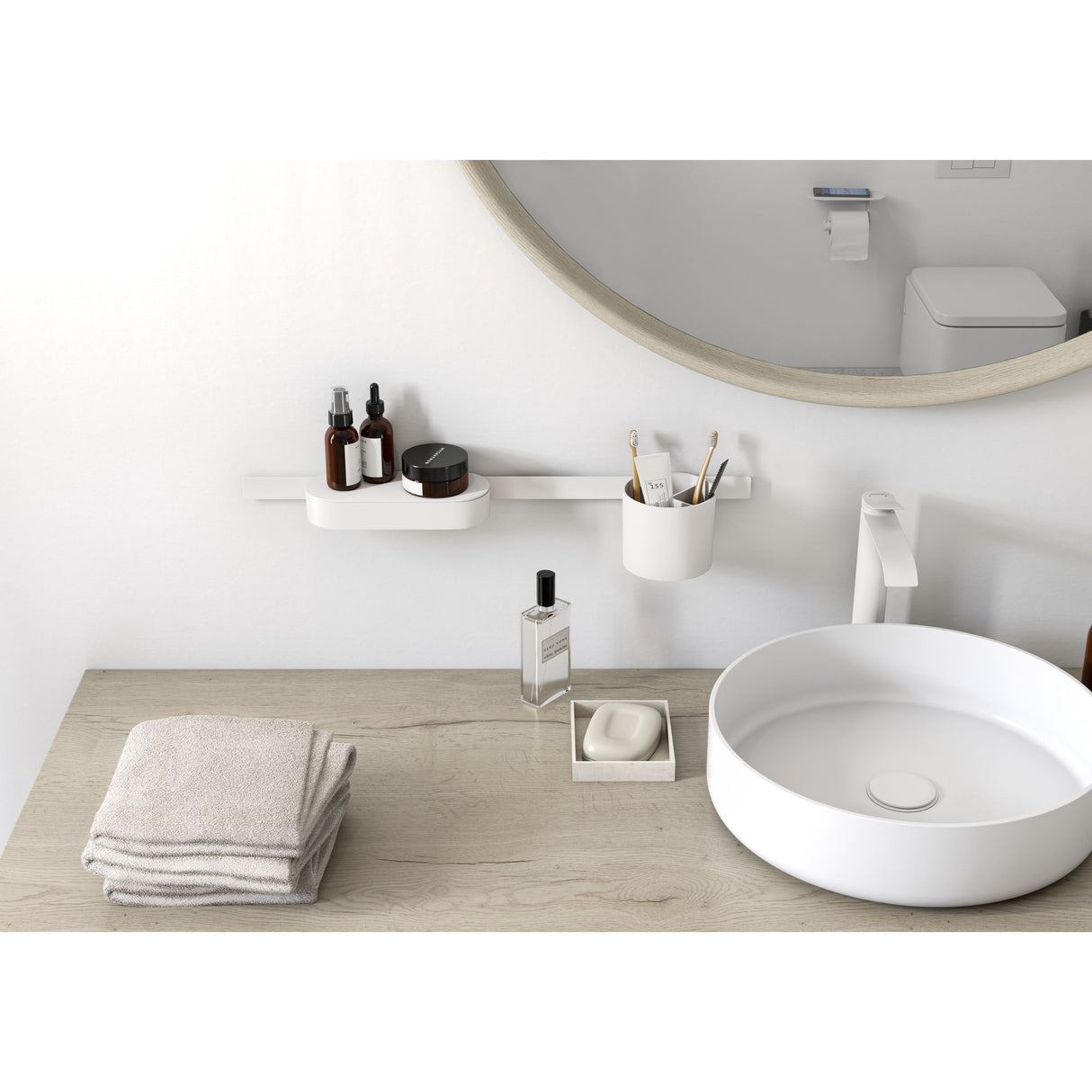 Accessoire salle de bain blanc, marque Grohe, porte-brosse à dents moderne fixé au mur