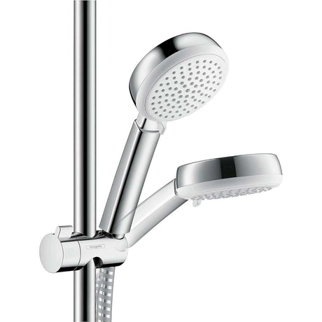 Pommeau de douche chromé Hansgrohe, douchette sanitaire couleur argent.