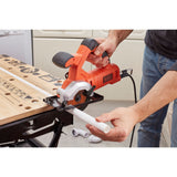 Mini scie circulaire BLACK+DECKER de 85 mm, filaire, 400W, 3600 trs/min, pour découpe précise et efficace.