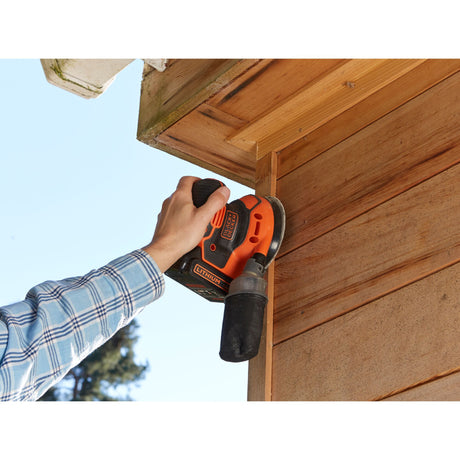 Ponceuse excentrique sans fil BLACK+DECKER 18V sans batterie, outil électrique pour ponçage fin.