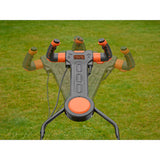 Tondeuse filaire BLACK+DECKER EASYSTEER avec moteur 1800 W et lame de 42 cm, vue de côté avec bouton de réglage.