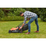 Tondeuse électrique BLACK+DECKER de 42 cm avec moteur 1800 W, lame en acier, poignée ergonomique, modèle BEMW481ES-QS.