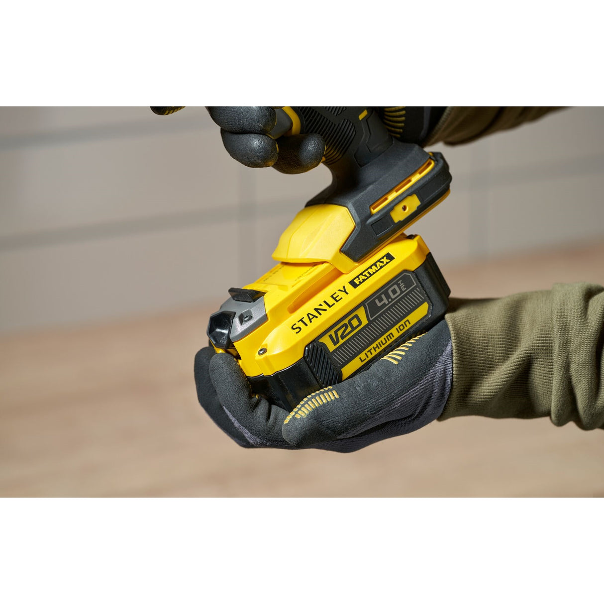 Batterie Stanley Fatmax V20 4.0Ah, outil électroportatif, couleur jaune et noire