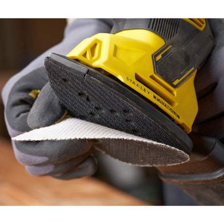 ponceuse électrique Stanley, type outillage, couleur jaune et noire, en gros plan