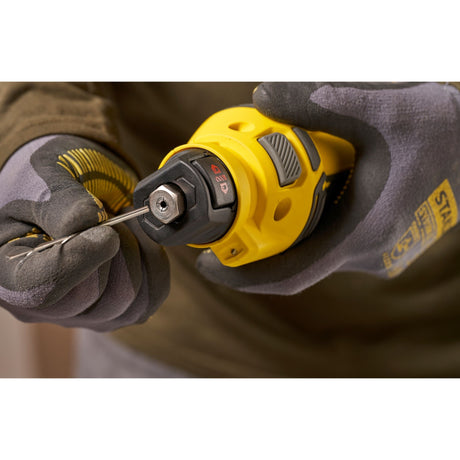 Perceuse-visseuse DeWalt sans fil jaune, outil électroportatif professionnel