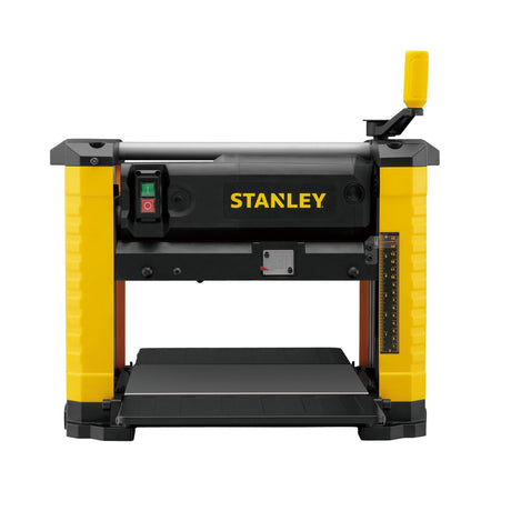 Dégauchisseuse Stanley jaune et noire, machine électrique pour menuiserie.