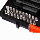 Coffret de clés à cliquet BLACK+DECKER avec 33 douilles et embouts de vissage, outils pratiques pour bricolage et réparation.