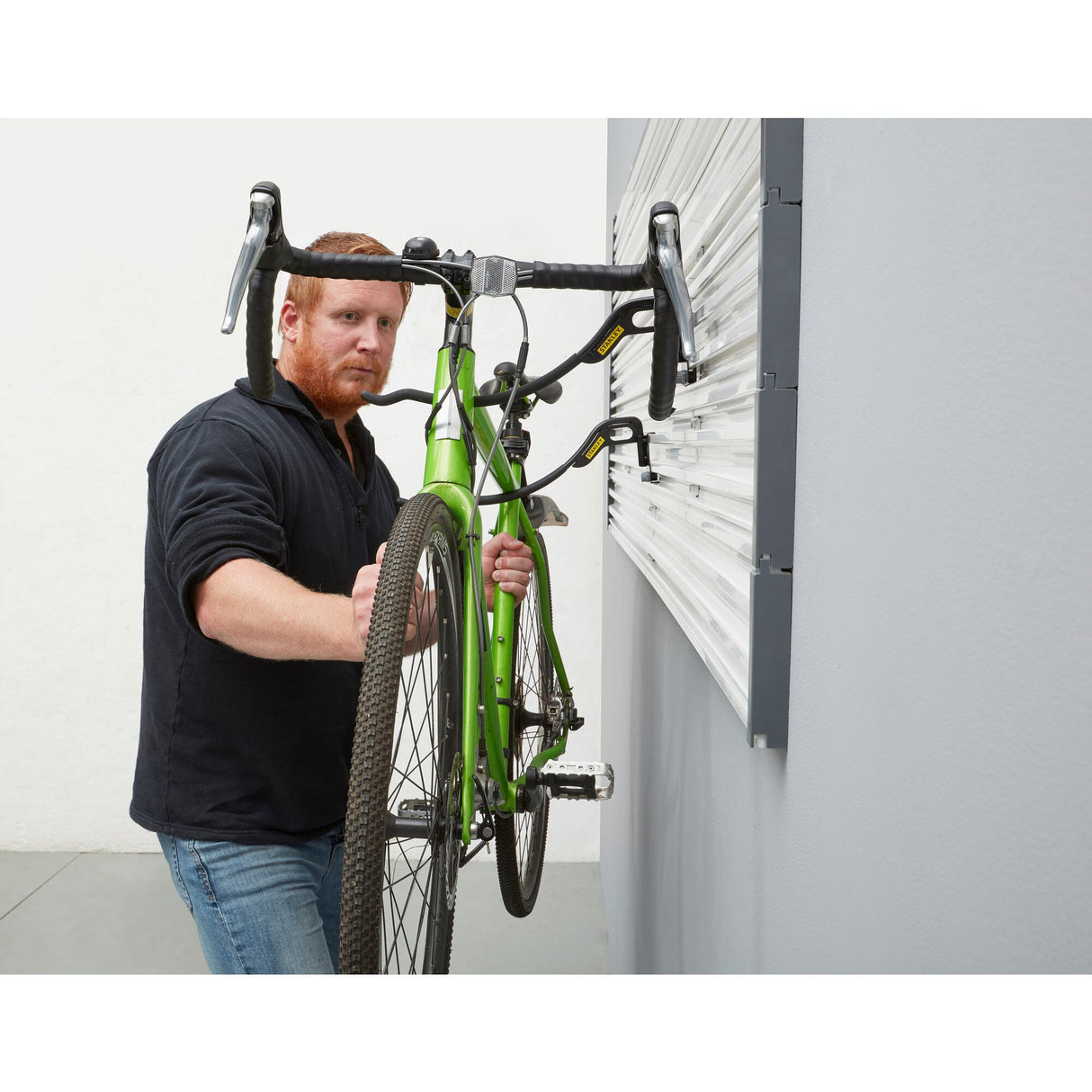 Support mural vélo Stanley, rangement pour vélo vert, couleur noire et argent
