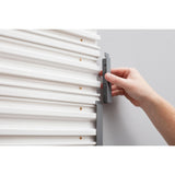Radiateur blanc Facom, accessoire gris, installation murale, salle de bain