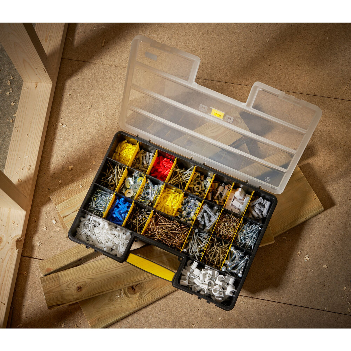 Boîte de rangement Stanley noire et jaune pour visserie, couleur multicolore, type organiseur