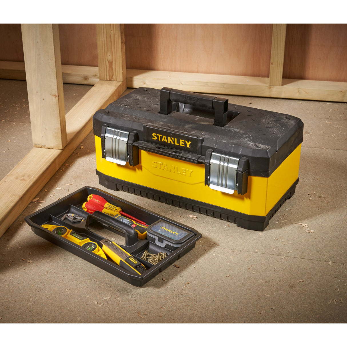 STANLEY Boite à outils bi-matière 51 cm - 1-95-612