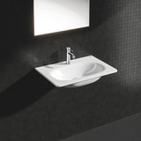 Lavabo blanc Grohe, vasque murale design salle de bain, robinet chrome, sanitaire