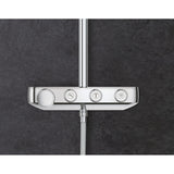 Mitigeur de douche Grohe, type thermostatique, couleur argent chromé, boutons de commande visibles