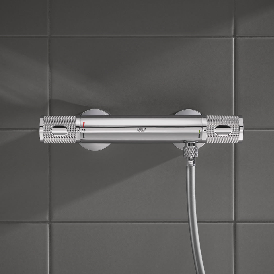 Mitigeur thermostatique Grohe, robinet de douche, couleur chrome argenté, mural