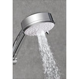Douchette Grohe, pommeau de douche chromé, eau en jet pluie, couleur argentée