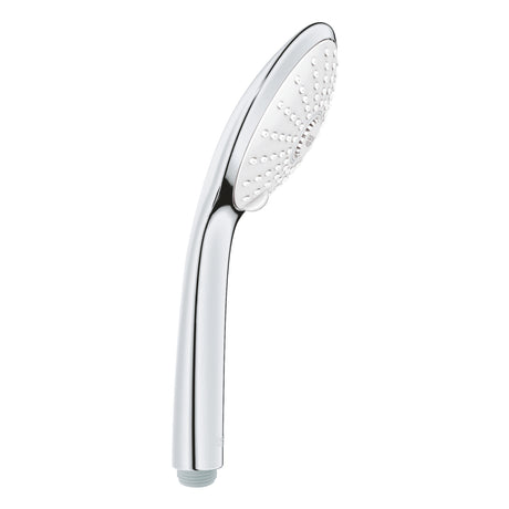 Pommeau de douche Grohe chromé, accessoire sanitaire couleur argent.
