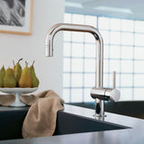 Mitigeur cuisine Grohe, robinet inox, couleur chrome, design moderne sur évier