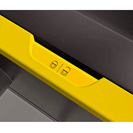 Boîte à outils Stanley, plastique, couleur jaune et noir, focus sur le fermoir.