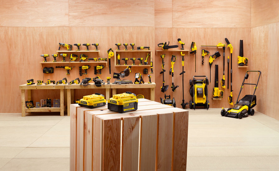 Web_Large-ST_V20-ToolRange_G10 - Mister PRO