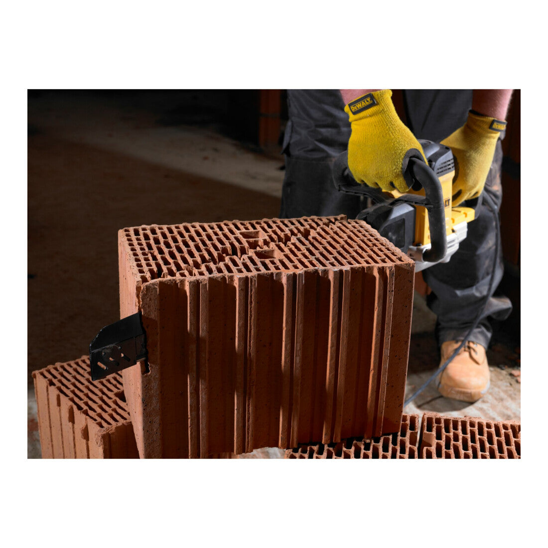 Scie ALLIGATOR© 1600W 295mm DEWALT DWE396-QS
