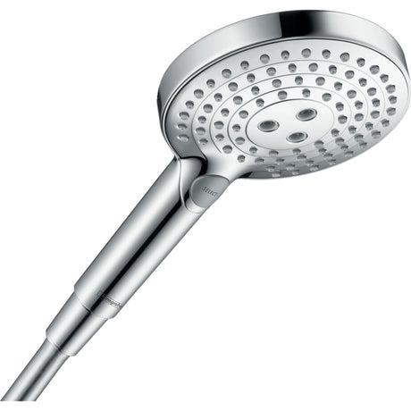Douchette Hansgrohe chromée, pommeau de douche rond, couleur argentée.