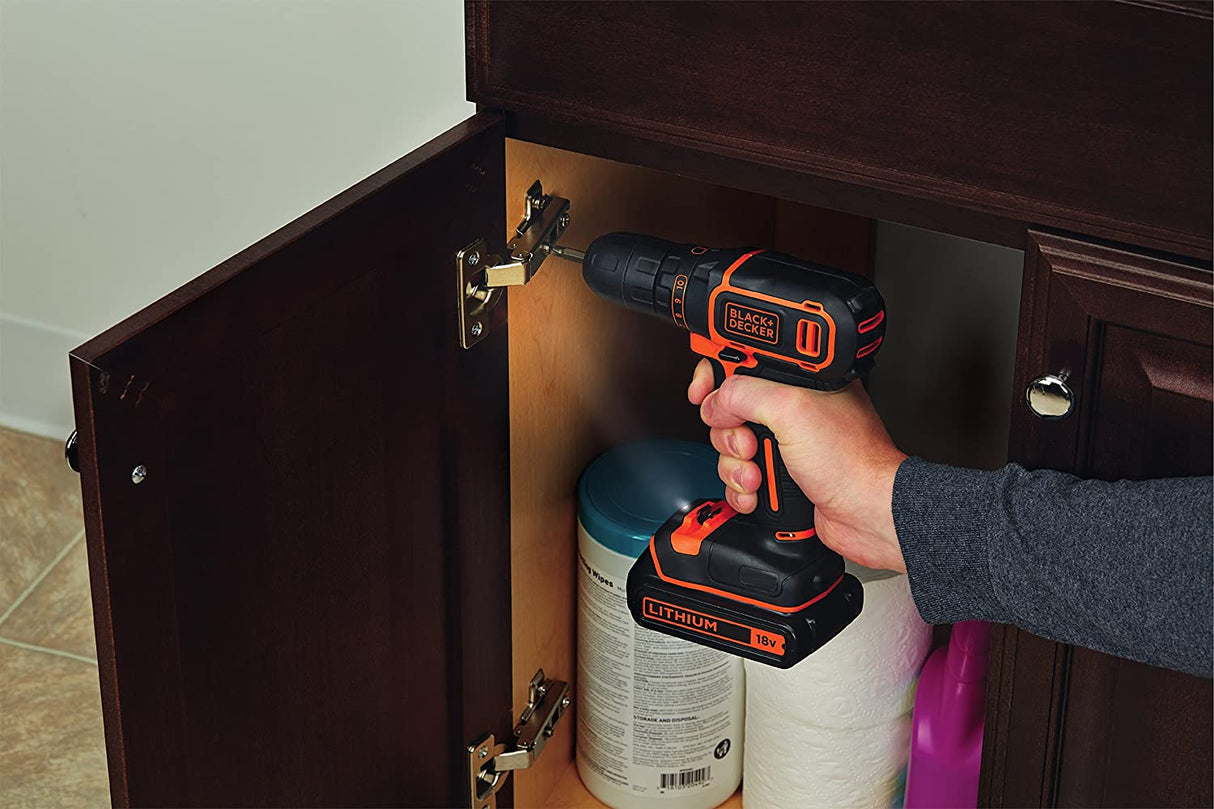 Perceuse sans fil Black+Decker, outil électroportatif, couleur noire et orange